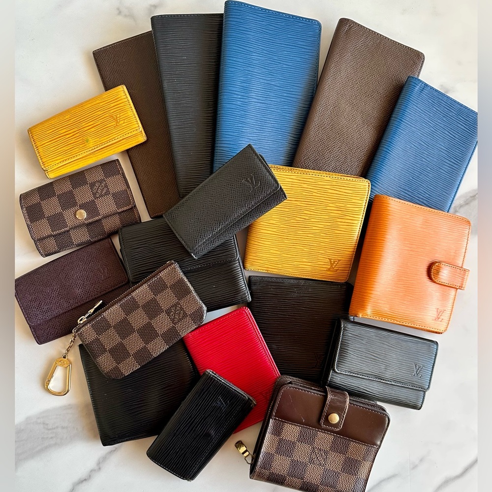 Preloved LV wallets. Pick your color!